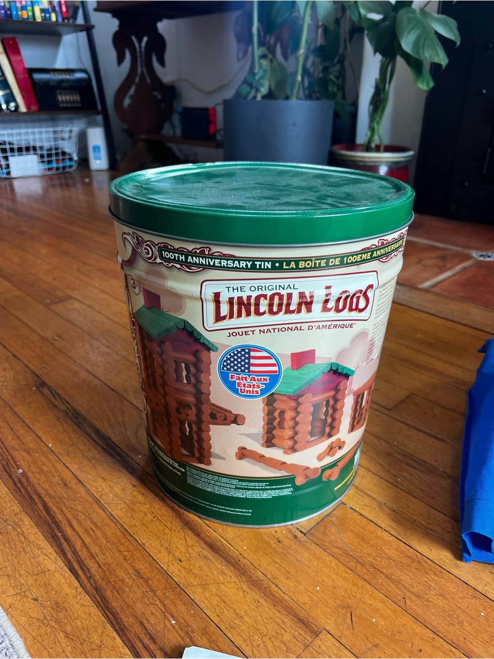 Classic Wooden Lincoln Logs Building Set with Tin